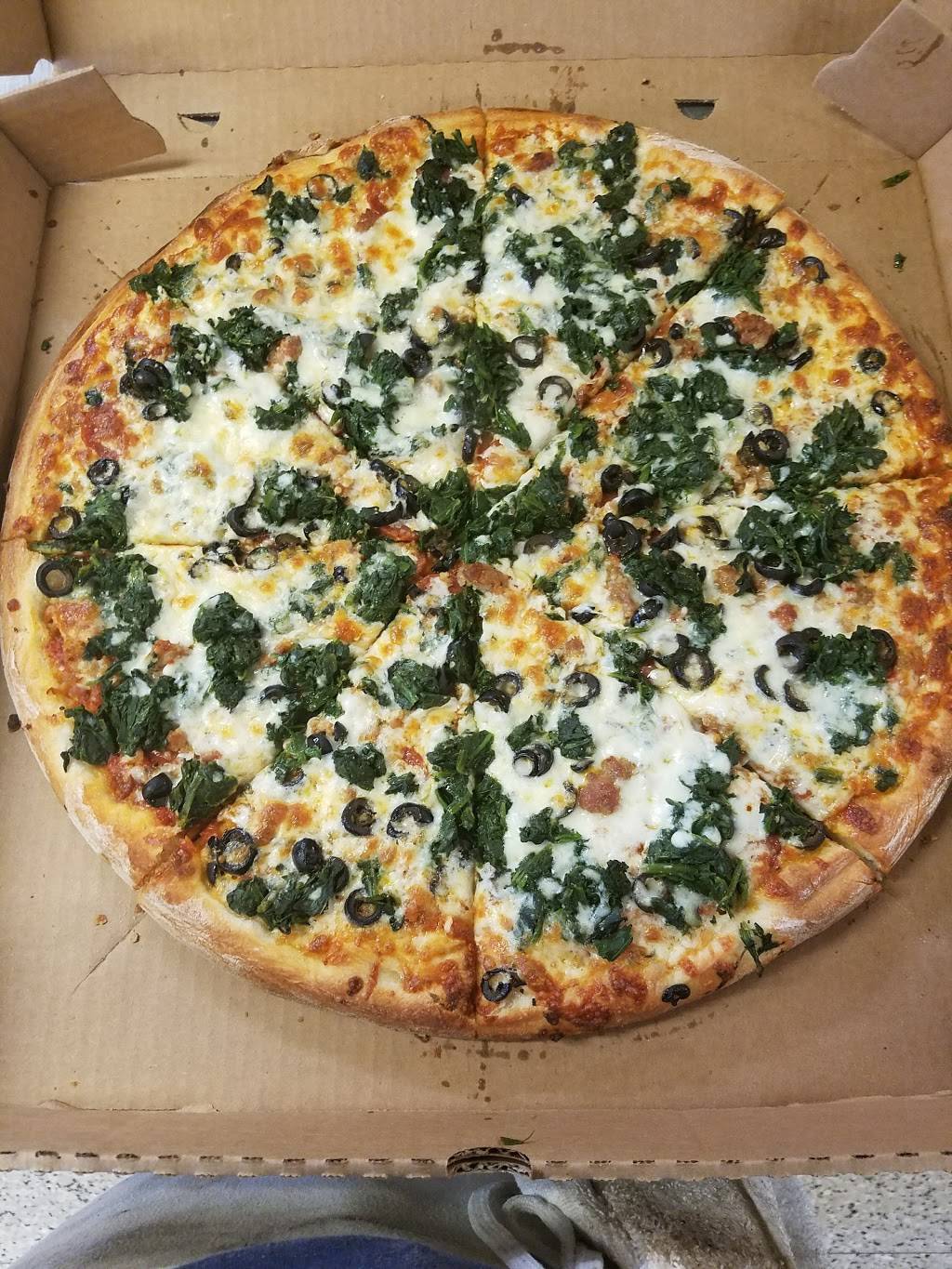 Sardos Pizza | restaurant | 4879 South Ave, Syracuse, NY 13215, USA | 3154927574 OR +1 315-492-7574