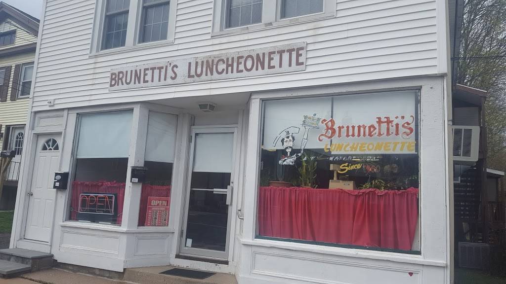 Brunettis Luncheonette | restaurant | 619 Center St, Wallingford, CT 06492, USA | 2032659208 OR +1 203-265-9208
