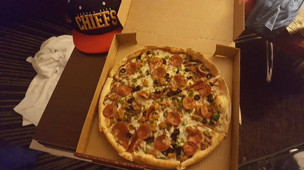 Mama Mia Pizza and Wings | meal takeaway | 78 Broad St NW, Atlanta, GA 30303, USA | 4042219296 OR +1 404-221-9296