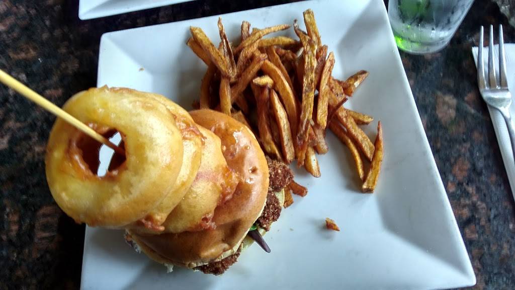 Alessios Seafood Grille | restaurant | 827 Easton Rd, Warrington, PA 18976, USA | 2674838500 OR +1 267-483-8500