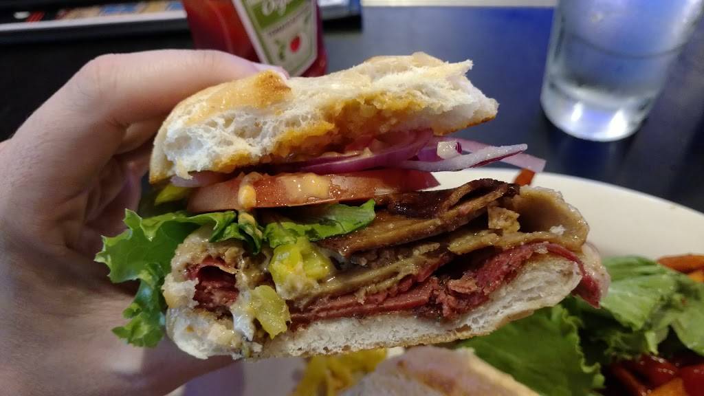 Chicago Diner | restaurant | 3411 N Halsted St, Chicago, IL 60657, USA | 7739356696 OR +1 773-935-6696