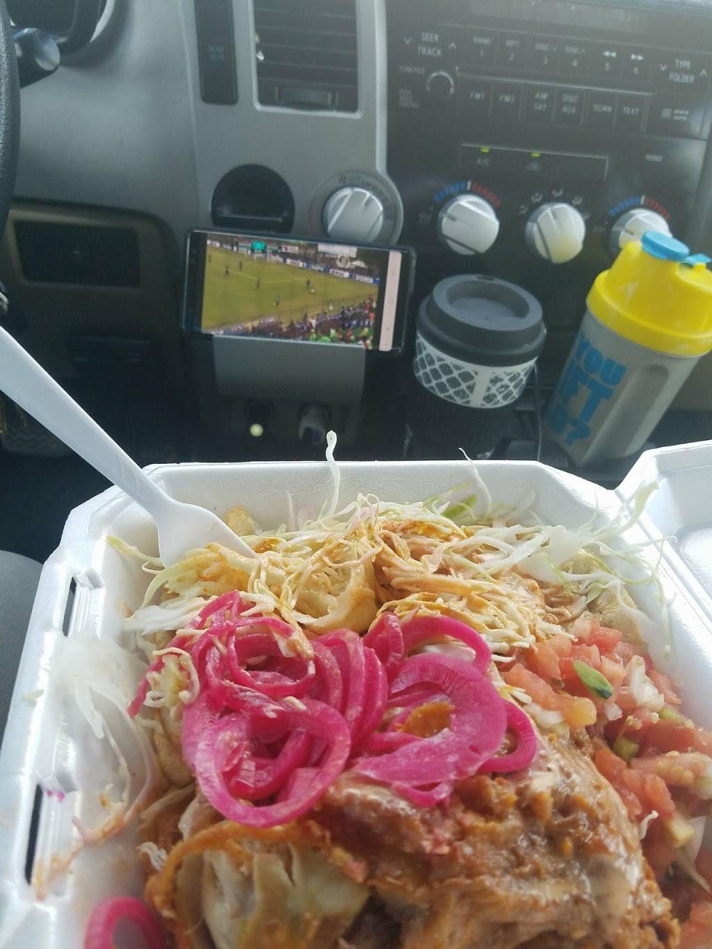 El Busito Comida Hondureña | restaurant | 11349 Fondren Rd, Houston, TX 77035, USA | 8325303495 OR +1 832-530-3495