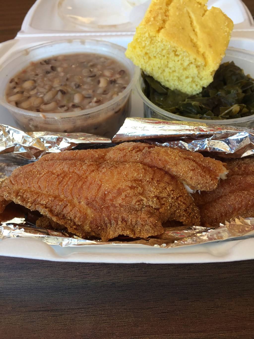 Ninos Southern Sides | restaurant | 4475 N Oakland Ave, Milwaukee, WI 53211, USA | 4149643663 OR +1 414-964-3663