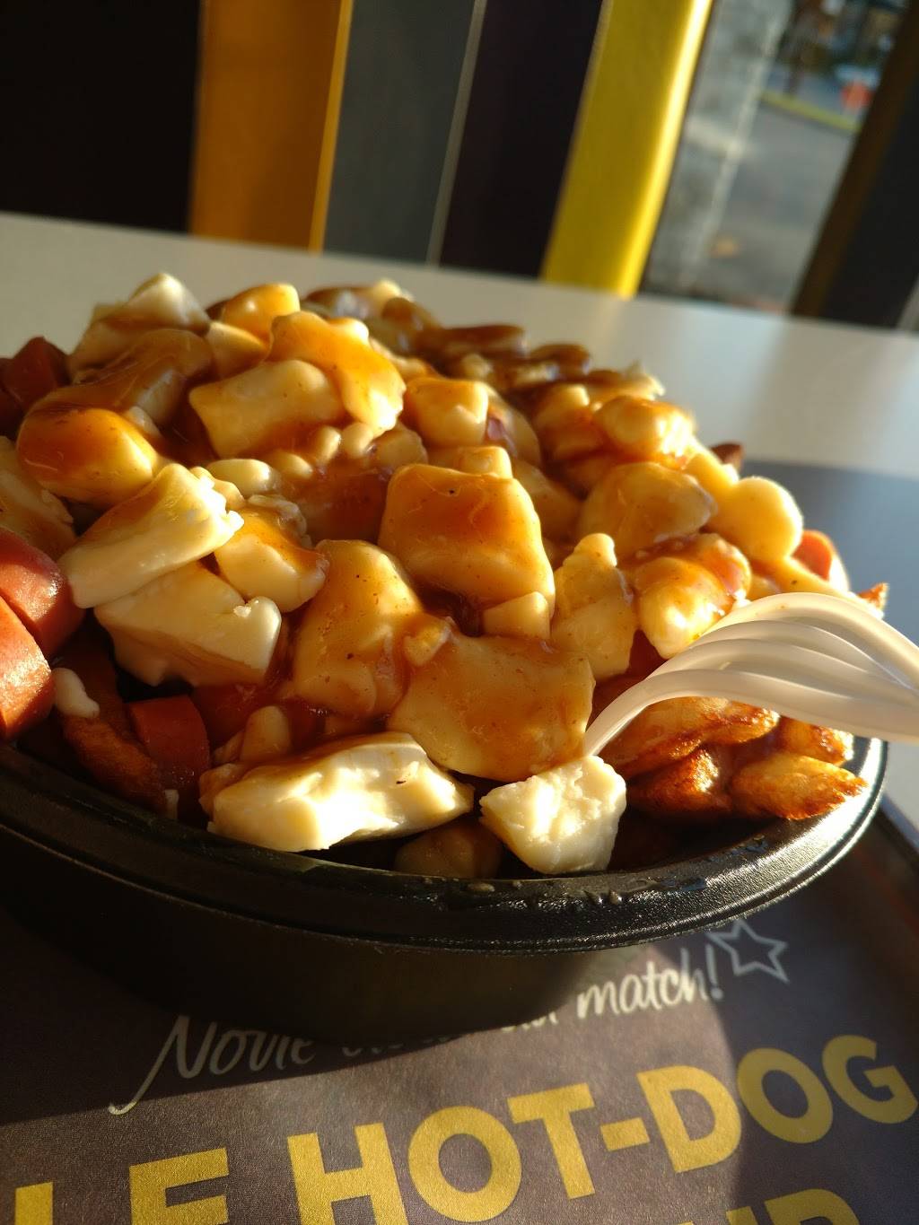 Restaurant Le Petit Quebec | restaurant | 9100 Rue Sherbrooke E, Montréal, QC H1L 4K6, Canada | 5143550595 OR +1 514-355-0595