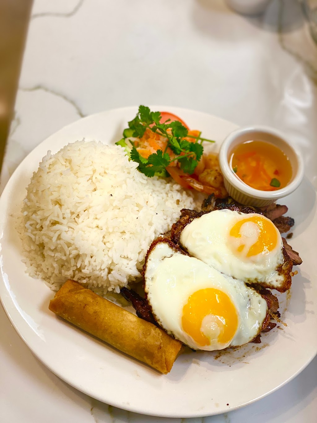 Wayside Noodles - Campus Pointe | restaurant | 3108 E Campus Pointe Dr, Fresno, CA 93710, USA | 5593218062 OR +1 559-321-8062