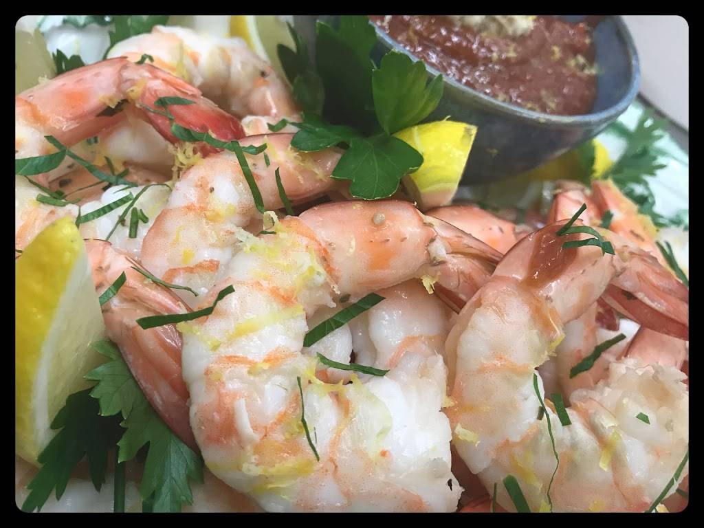 Village Gourmet-Cafe & Catering | restaurant | 23 S Prospect Ave, Clarendon Hills, IL 60514, USA | 6303236885 OR +1 630-323-6885