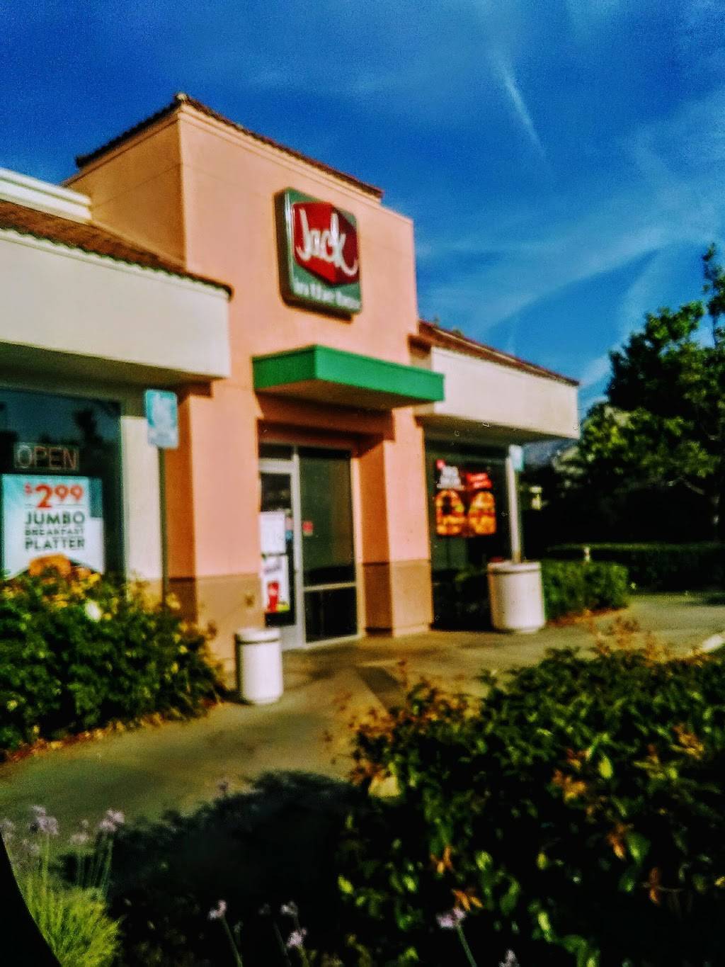 Jack in the Box | restaurant | 18525 Vía Princessa, Santa Clarita, CA 91387, USA | 6612510017 OR +1 661-251-0017