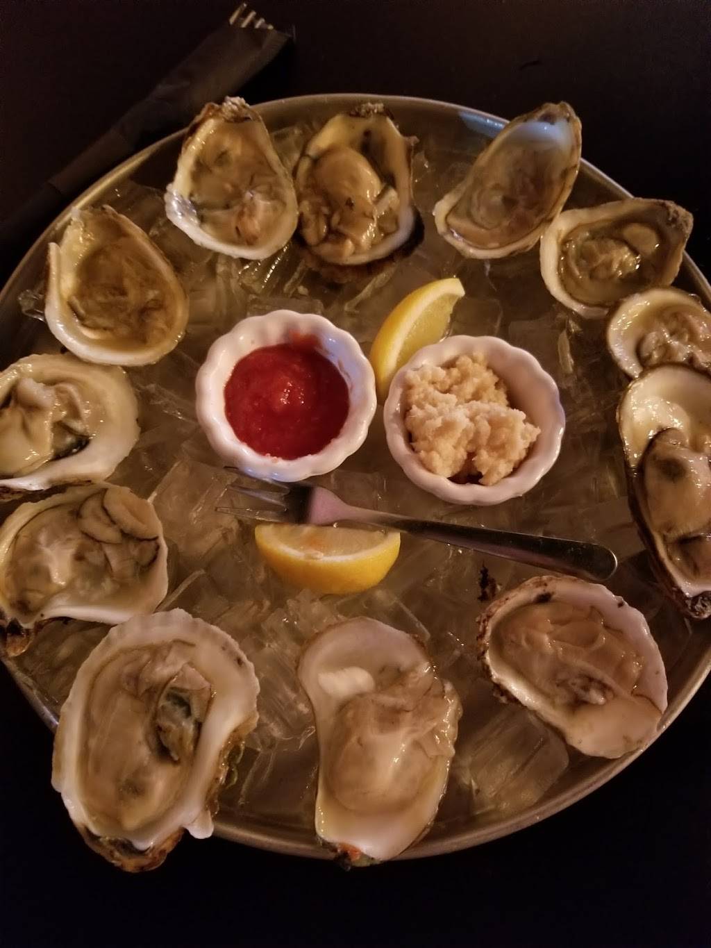 ALure Aquarium Bar/Restaurant | restaurant | 213 W Madison St, Ottawa, IL 61350, USA | 8153245184 OR +1 815-324-5184