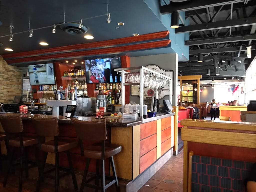 Red Robin Gourmet Burgers and Brews | restaurant | 6500 N Illinois St, Fairview Heights, IL 62208, USA | 6186289746 OR +1 618-628-9746