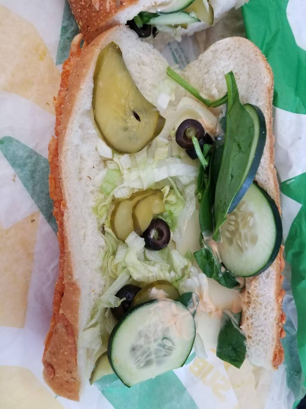 Subway | restaurant | 4416 Pflaum Rd Unit A, Madison, WI 53716, USA | 6086632460 OR +1 608-663-2460