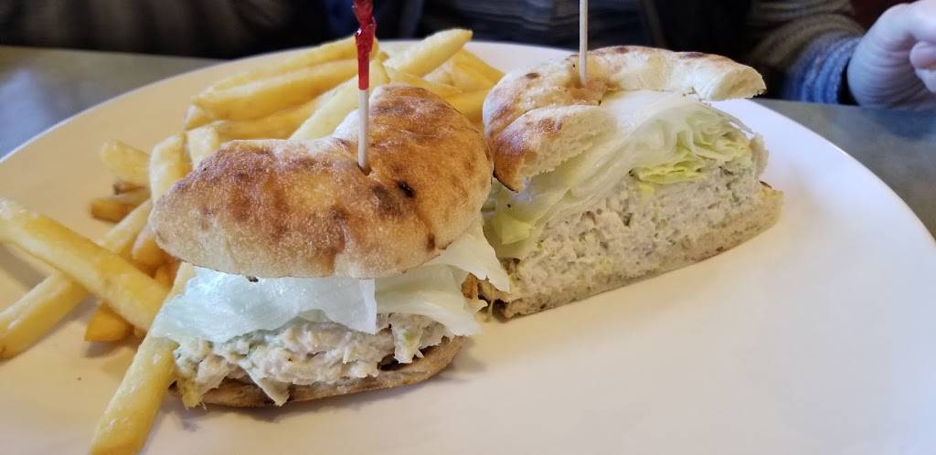 Page Plaza Diner | restaurant | 75 Page Ave, Staten Island, NY 10309, USA | 7189663500 OR +1 718-966-3500