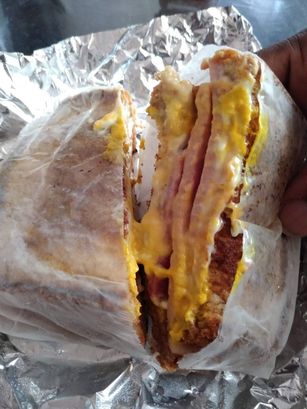 Four Brothers Fine Family Dining | restaurant | 17017 E Warren Ave, Detroit, MI 48224, USA | 3136479611 OR +1 313-647-9611