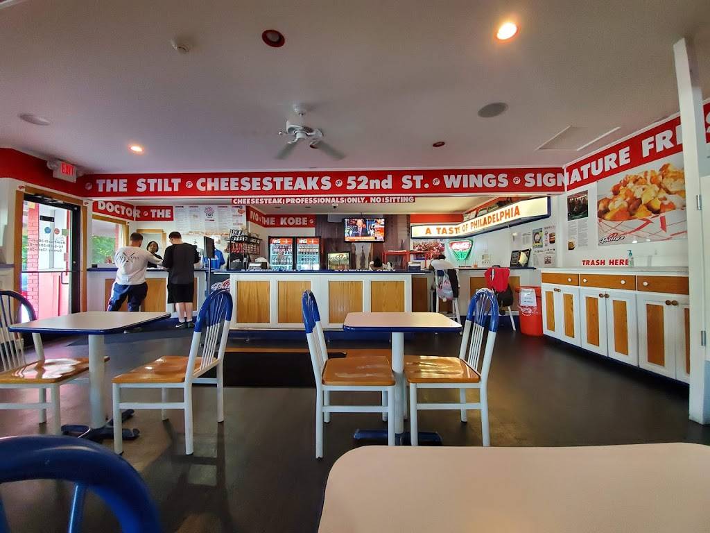 Phillys | restaurant | 33 Sherman St, Norwich, CT 06360, USA | 8608869449 OR +1 860-886-9449