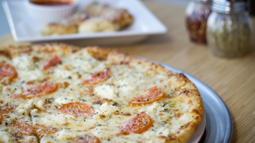 East Coast Pizzeria | restaurant | 5060 N High St, Columbus, OH 43214, USA | 6148850101 OR +1 614-885-0101