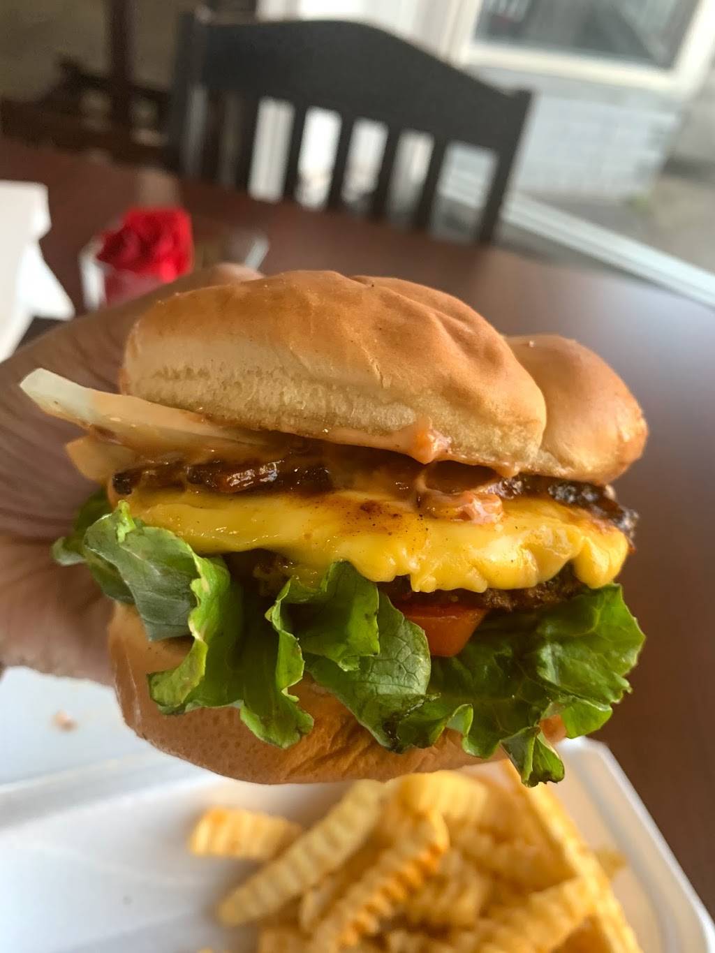 Faux Real Burger Grill | restaurant | 1550 Ralph David Abernathy Blvd, Atlanta, GA 30310, USA | 3108749923 OR +1 310-874-9923