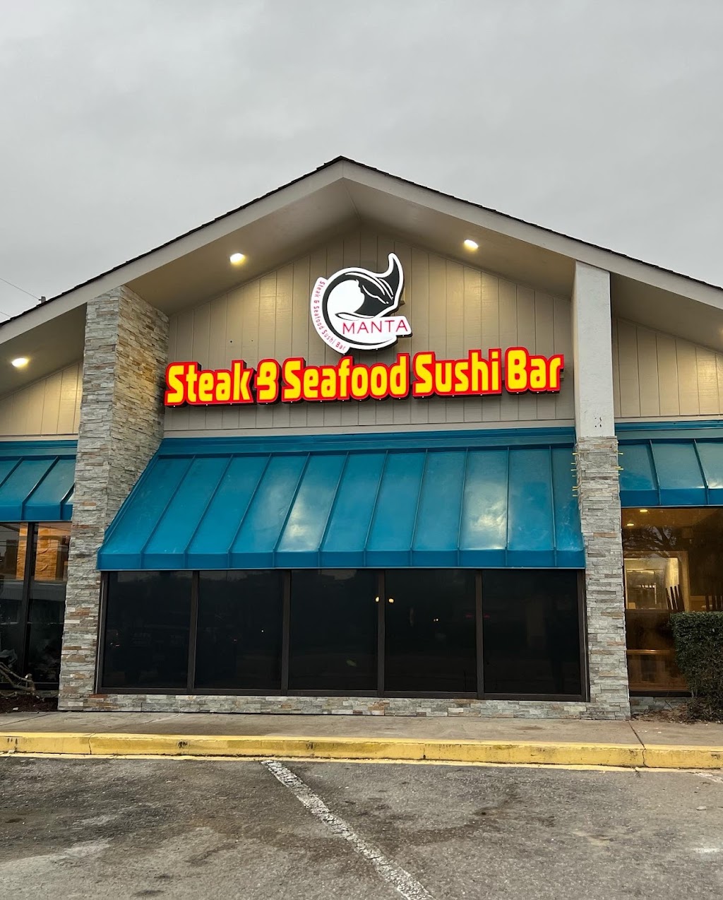 MANTA STEAK & SEAFOOD SUSHI BAR | restaurant | 1206 S Kings Hwy, Myrtle Beach, SC 29577, USA | 8438398007 OR +1 843-839-8007