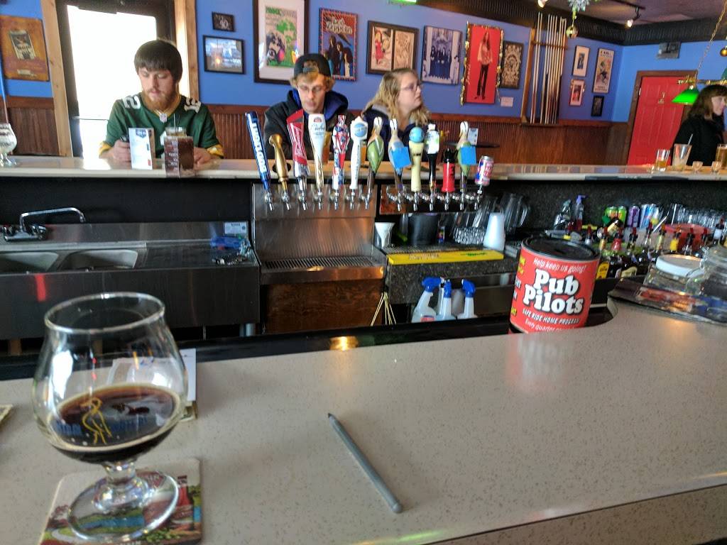 Hollyrocks, LLC | restaurant | 114 2nd St N, Wisconsin Rapids, WI 54494, USA | 7154232619 OR +1 715-423-2619