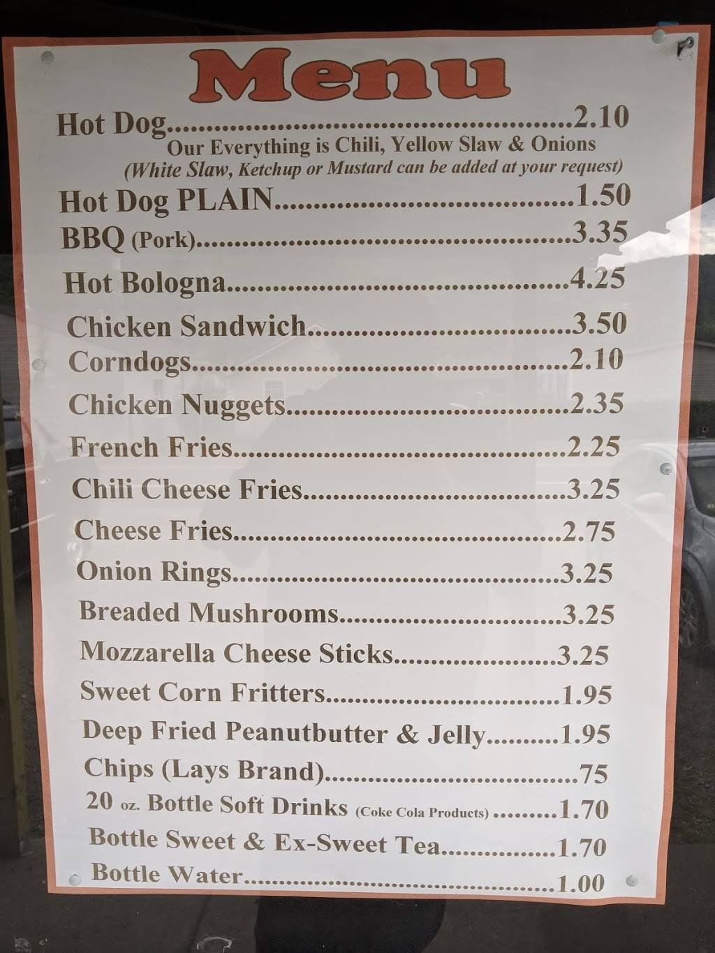 Chums Hotdogs | restaurant | 8315 Maccorkle Ave, Charleston, WV 25315, USA | 3049492486 OR +1 304-949-2486