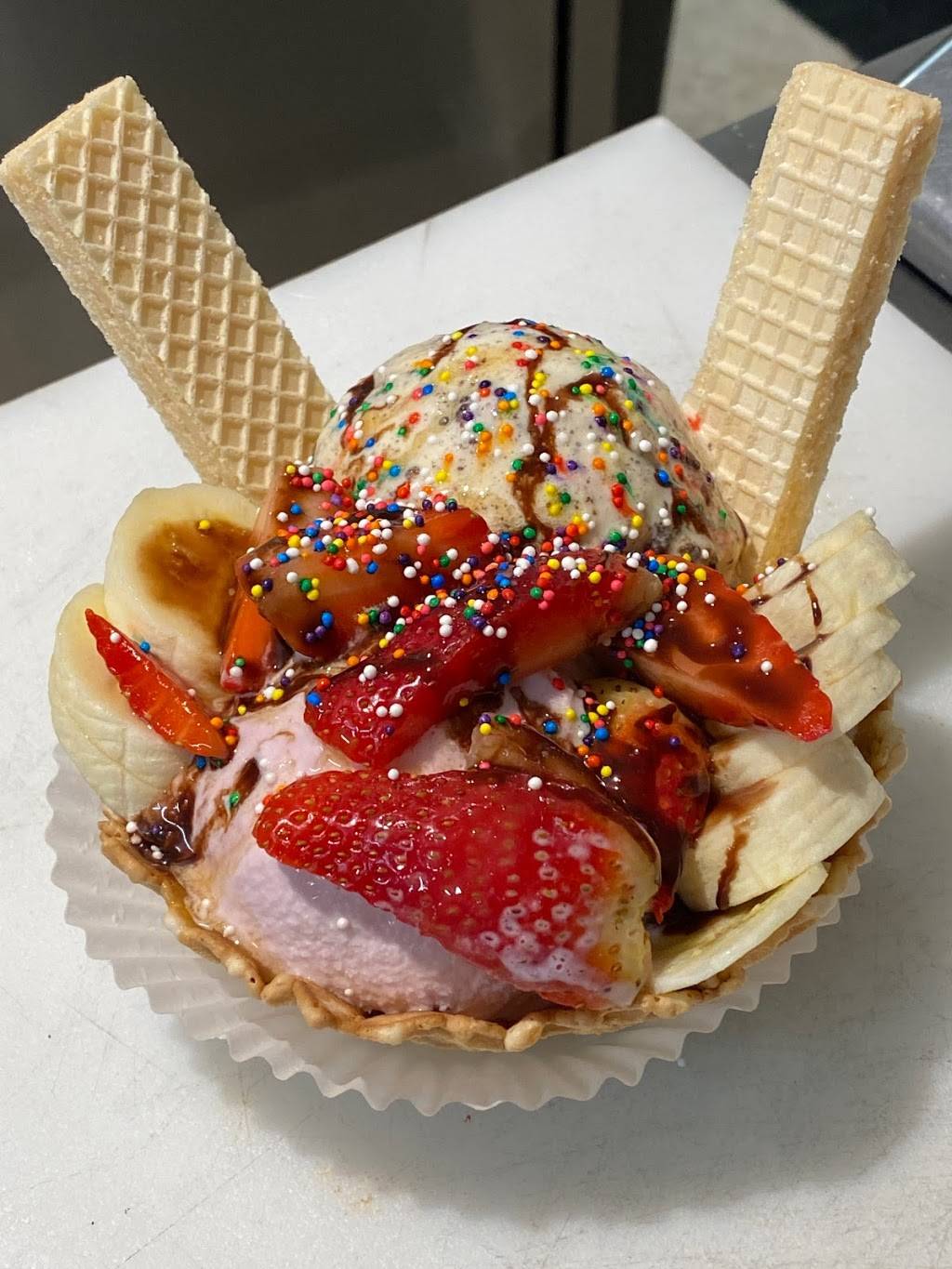 Raspados DANNY. Ice Créam Thrifty | restaurant | 1644 E Southern Ave, Phoenix, AZ 85040, USA | 4803296394 OR +1 480-329-6394