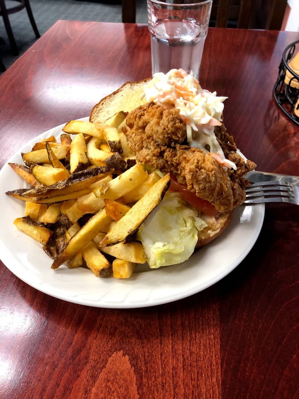 Maxs World Cafe | restaurant | 212 Front St N, Issaquah, WA 98027, USA | 4253918002 OR +1 425-391-8002