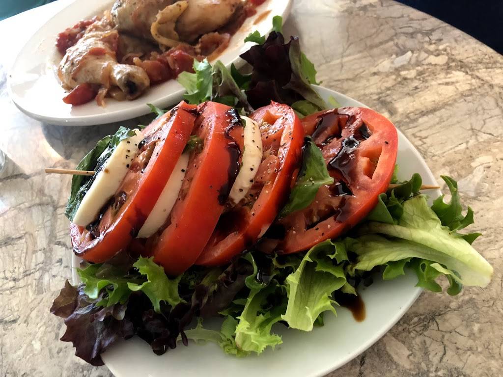 The Talkative Pig | restaurant | 2642 Main St, South Chatham, MA 02659, USA | 5084305211 OR +1 508-430-5211