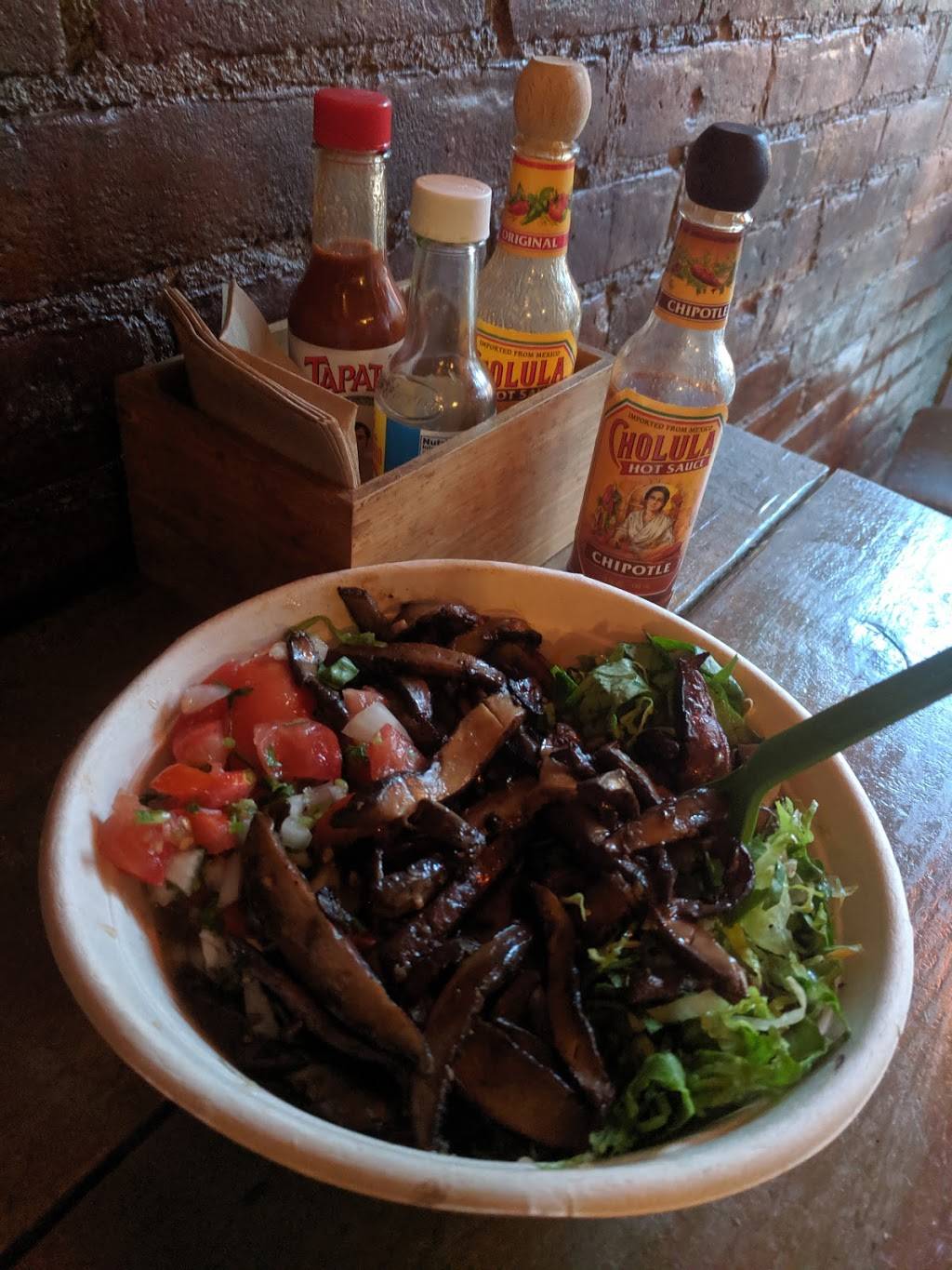 Fatty Daddy | restaurant | 152 Smith St, Brooklyn, NY 11201, USA | 9292959361 OR +1 929-295-9361