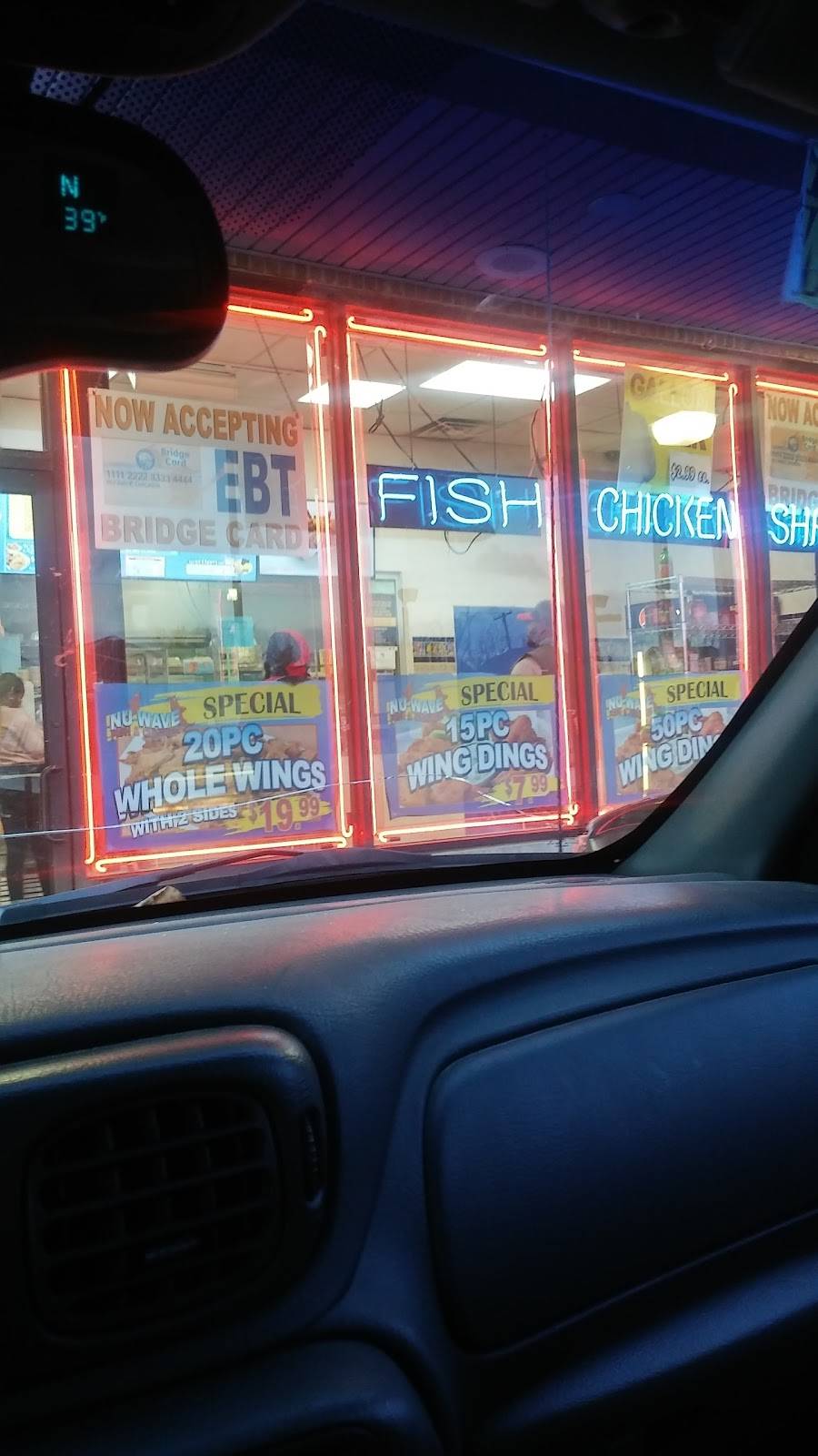 Nu Wave Fish & Chicken | restaurant | 2970 W Davison St, Detroit, MI 48238, USA | 3138689000 OR +1 313-868-9000