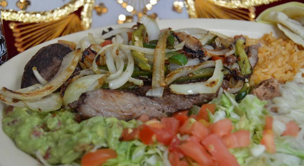 Tacos y Salsas | restaurant | 2284 S Chambers Rd, Aurora, CO 80014, USA | 3032831616 OR +1 303-283-1616