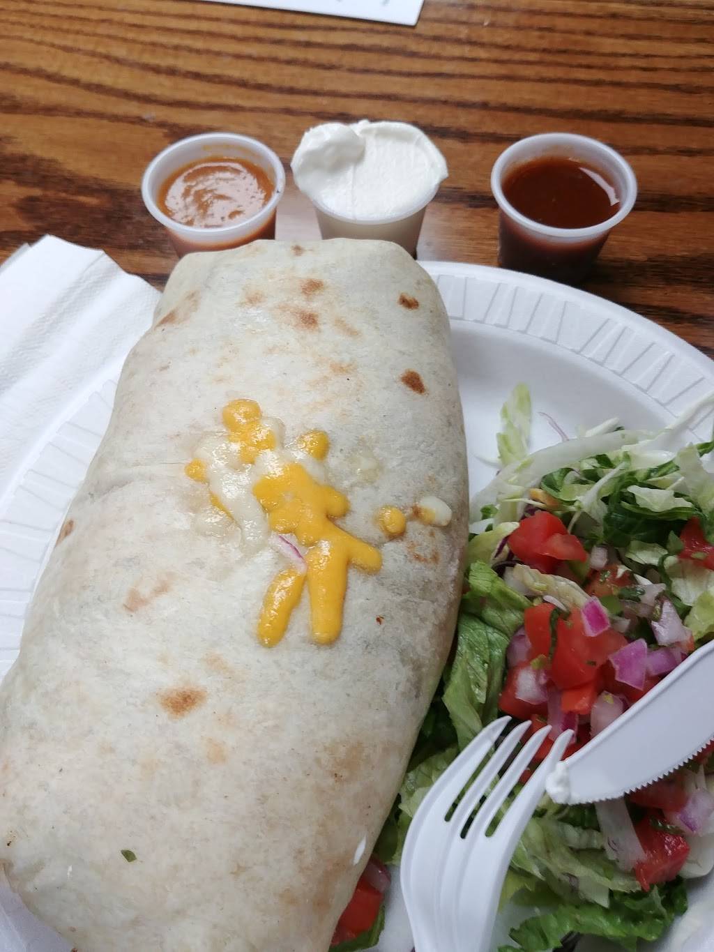 Golden Jalapenos | restaurant | 4486 Middle Country Rd, Calverton, NY 11933, USA | 6317409500 OR +1 631-740-9500