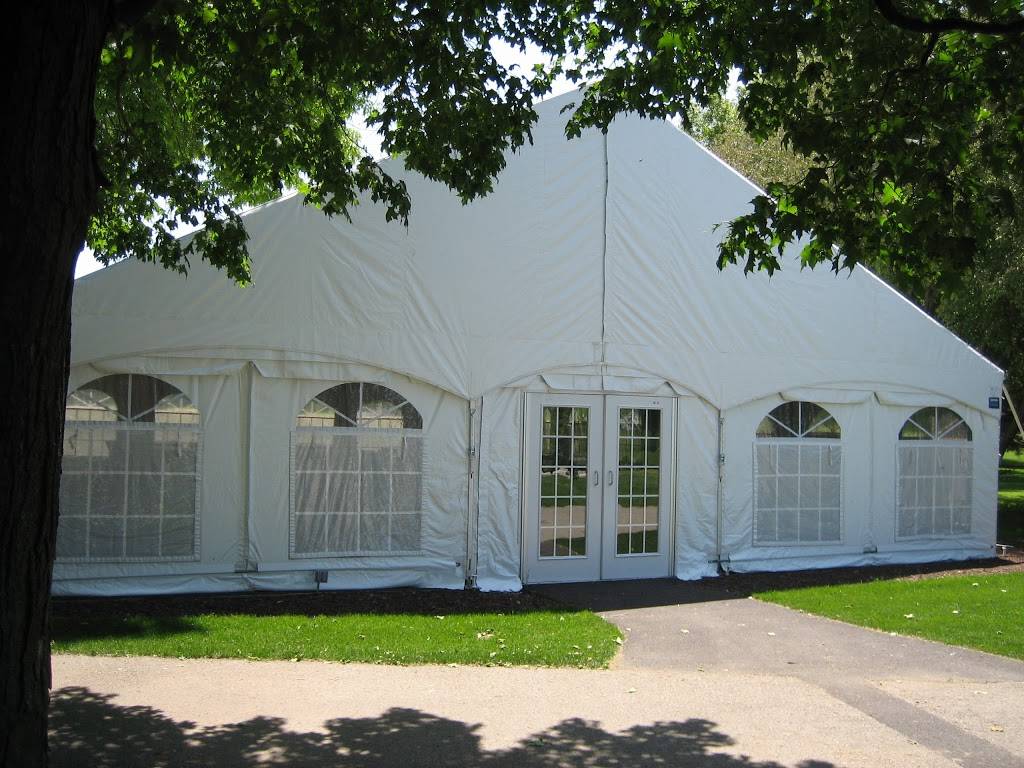 Pearces Pub & Banquets | restaurant | 3516 US-34, Oswego, IL 60543, USA | 6305548905 OR +1 630-554-8905