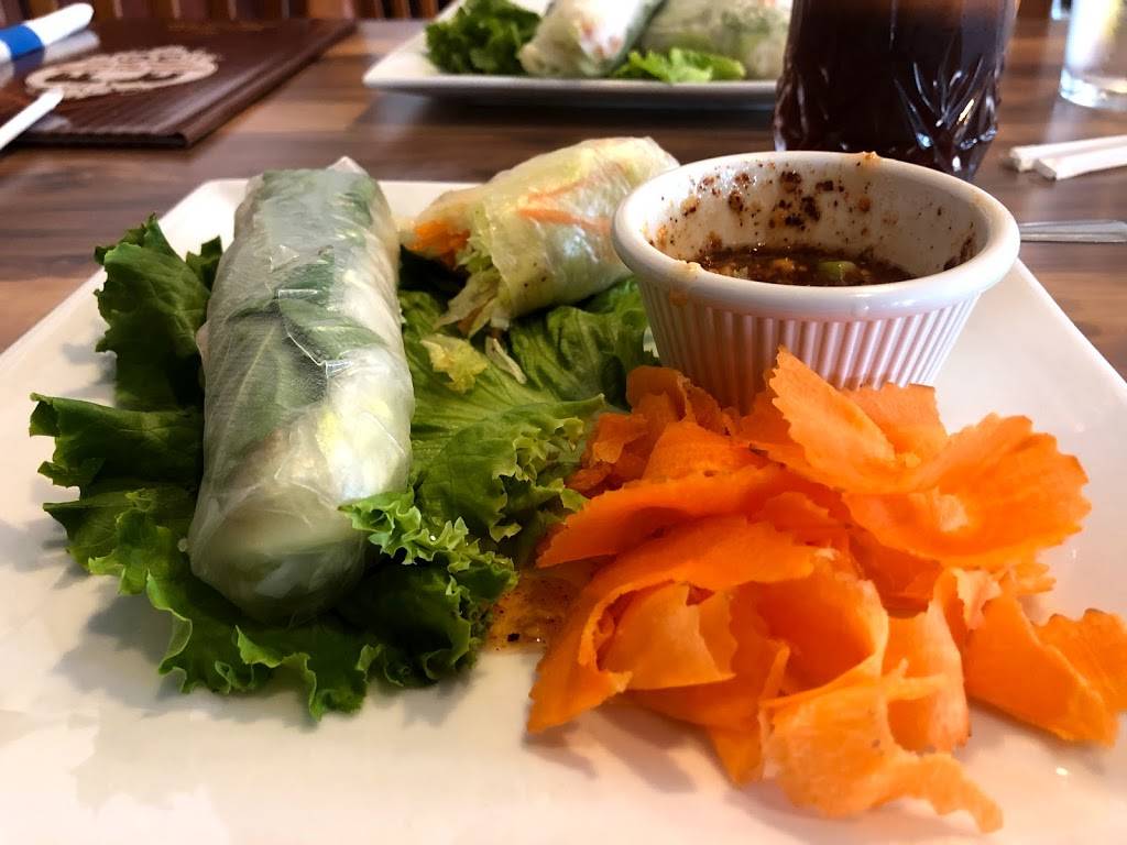 Thunwa Thai | restaurant | 10 S Commerce Ave, Front Royal, VA 22630, USA | 5406310616 OR +1 540-631-0616