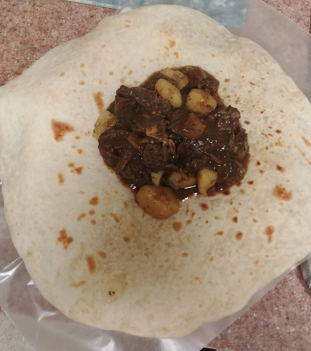 SS Curry & Roti | restaurant | 415 Royal York Rd, Etobicoke, ON M8Y 2R8, Canada | 4165217397 OR +1 416-521-7397