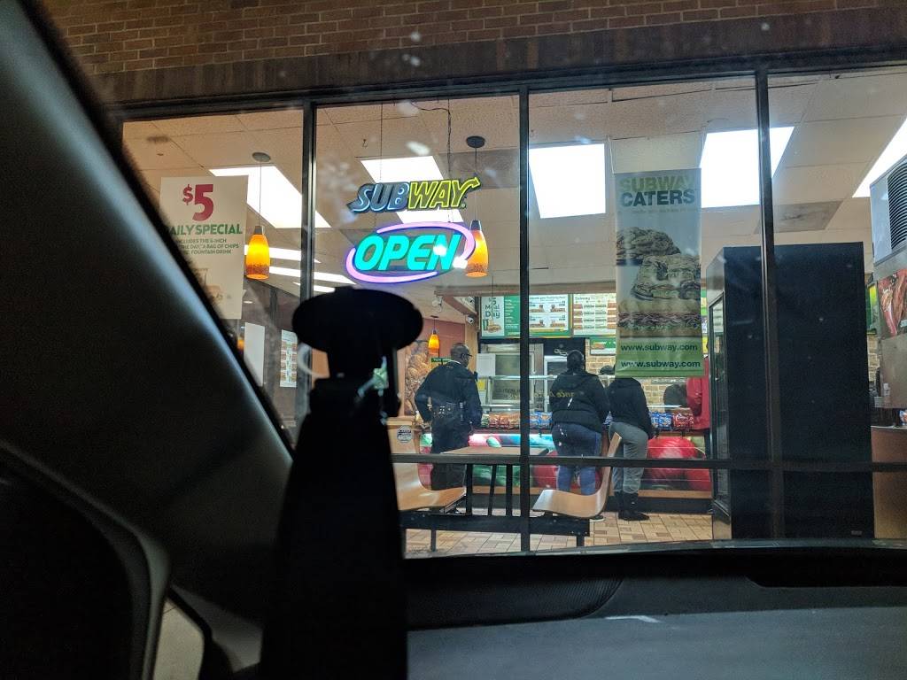 Subway | restaurant | 7525 Covington Hwy, Lithonia, GA 30058, USA | 7704821574 OR +1 770-482-1574