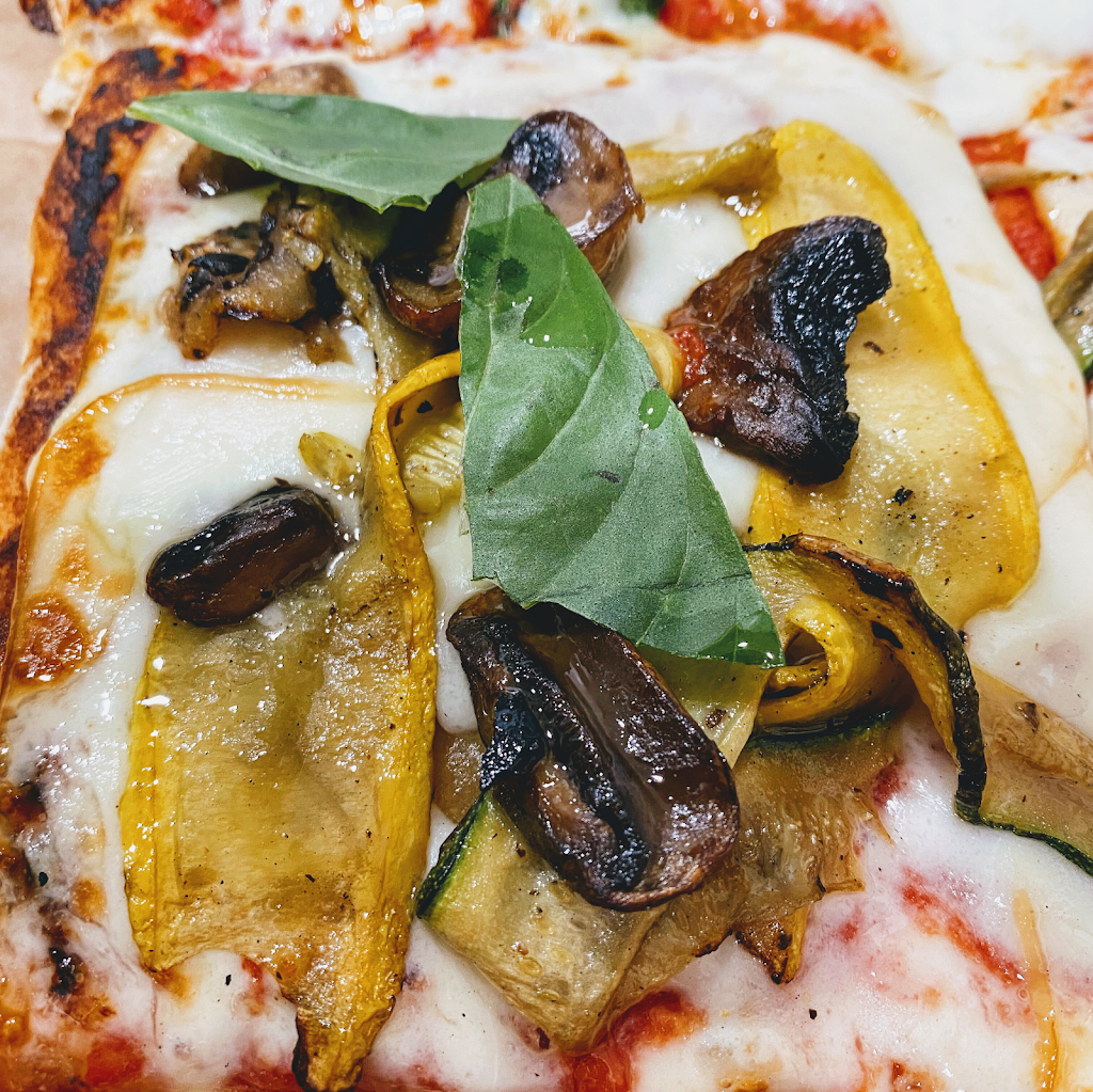 Bonizza | meal takeaway | 3272 Motor Ave Ste A, Los Angeles, CA 90034, USA | 3612664992 OR +1 361-266-4992