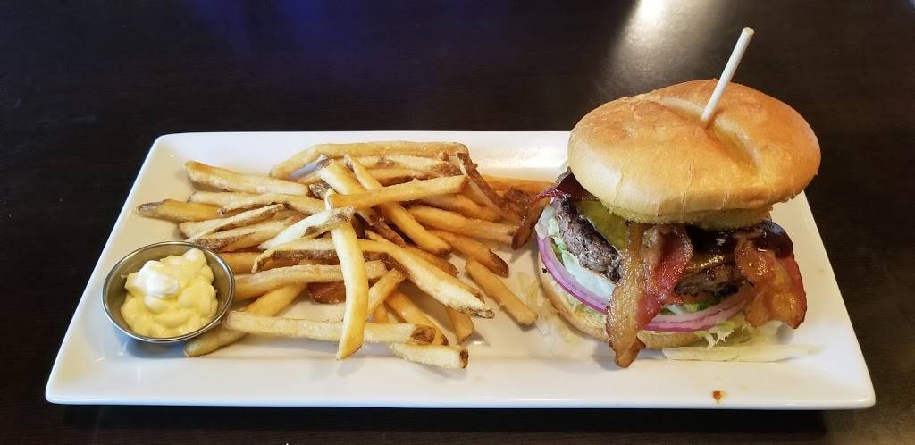 Ruby Tuesday | restaurant | 5802 20th Ct E, Ellenton, FL 34222, USA | 9417216341 OR +1 941-721-6341