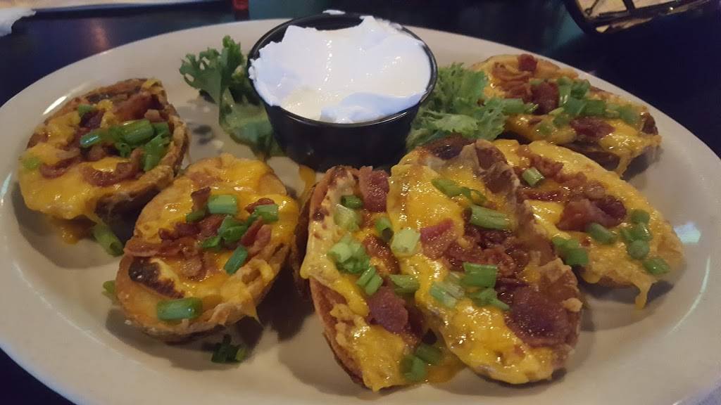 Mattinglys Sports Bar & Grill | restaurant | 3434 Harry S Truman Blvd, St Charles, MO 63301, USA | 6369400051 OR +1 636-940-0051