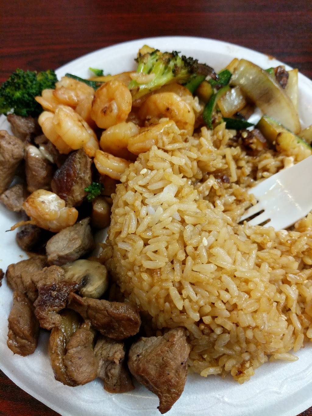 Tokyo Express | restaurant | 4501 Main St #3, South Brunswick, NC 28470, USA | 9107542711 OR +1 910-754-2711