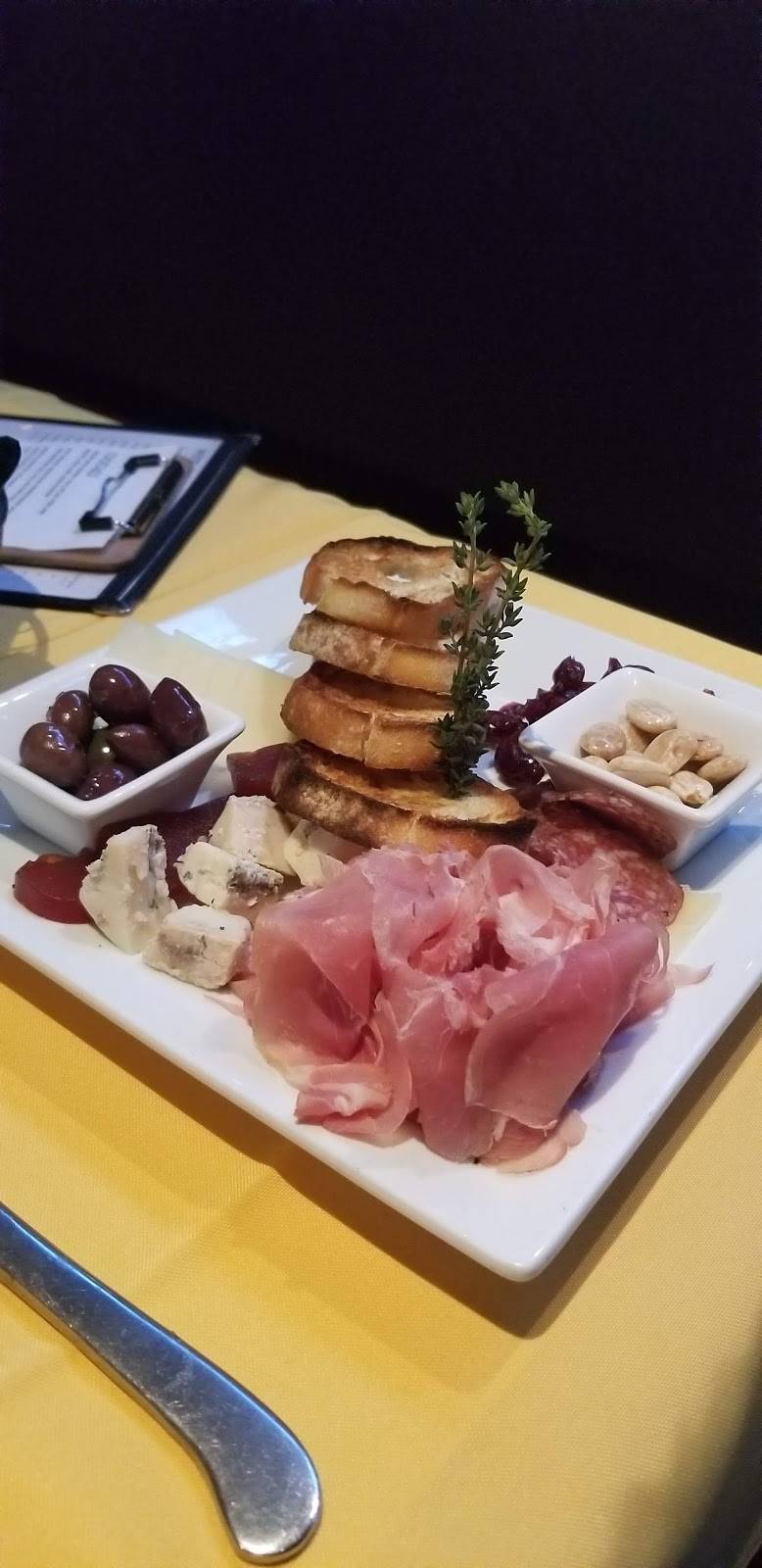 Judys On Cherry | restaurant | 332 Cherry St, Reading, PA 19602, USA | 6103748511 OR +1 610-374-8511