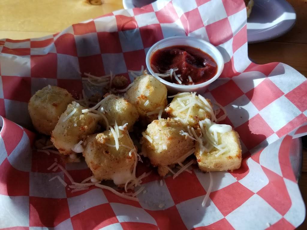 Cluckers Shepherdsville | restaurant | 544 Conestoga Pkwy, Shepherdsville, KY 40165, USA | 5025319188 OR +1 502-531-9188