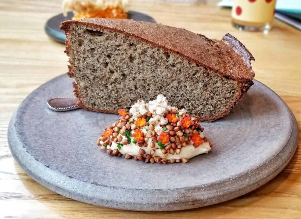 Pitchfork Pretty | restaurant | 2708 E Cesar Chavez St, Austin, TX 78702, USA | 5124944593 OR +1 512-494-4593