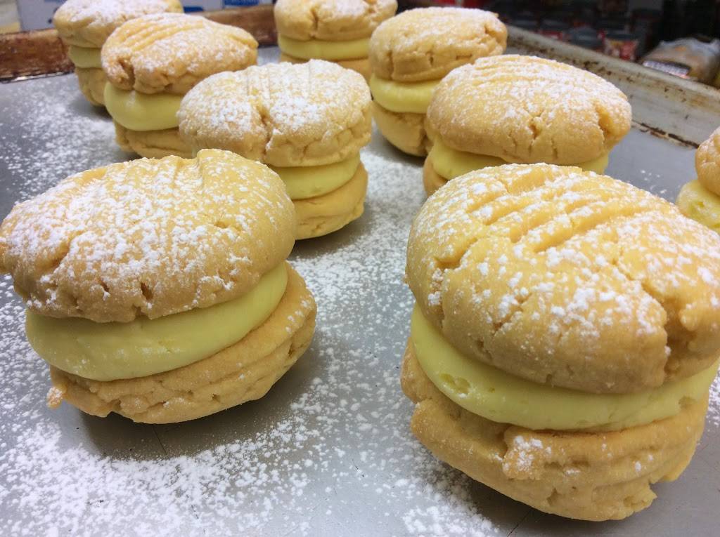 Ta pies | bakery | 4520 Av du Parc, Montréal, QC H2V 4E3, Canada | 5142777437 OR +1 514-277-7437