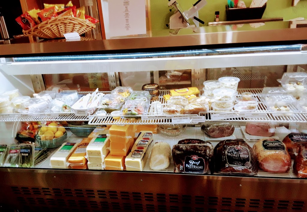 Center Street Market | restaurant | 235 Main St, Point Arena, CA 95468, USA | 7079726929 OR +1 707-972-6929