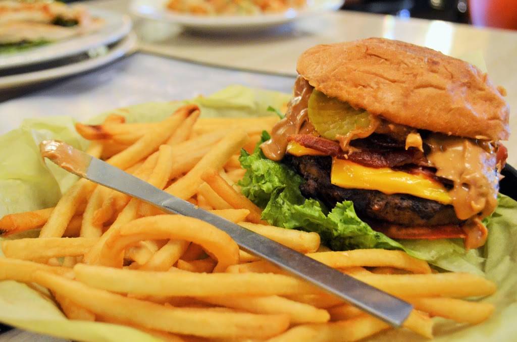 Brians 24 | restaurant | 828 Sixth Ave, San Diego, CA 92101, USA | 6197028410 OR +1 619-702-8410