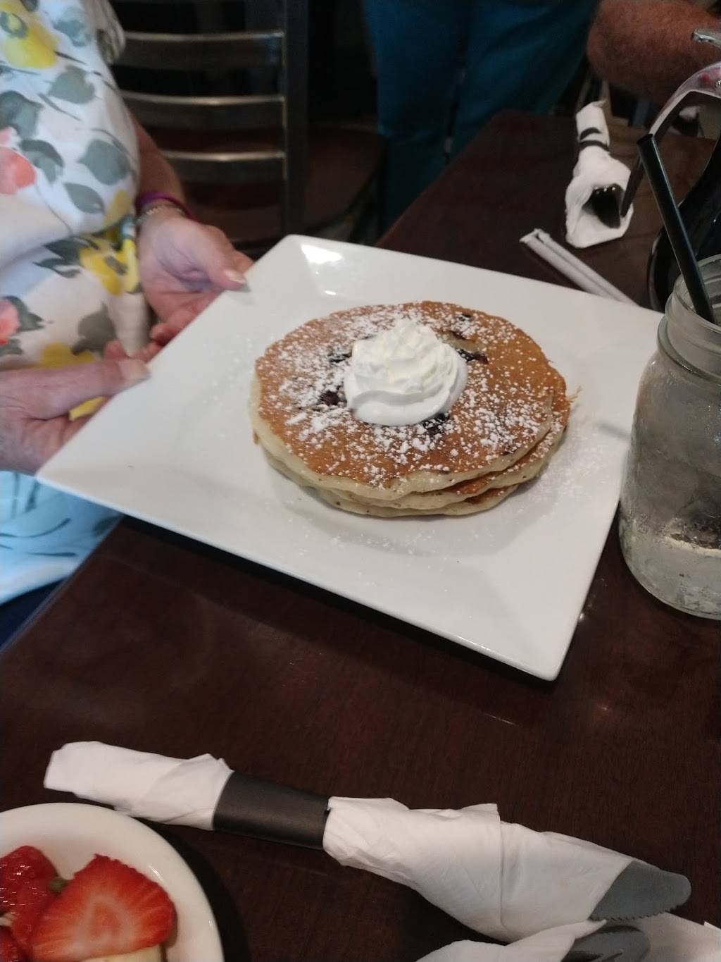 Flapjack Johnnys | restaurant | 165 N Yonge St, Ormond Beach, FL 32174, USA | 3862813070 OR +1 386-281-3070