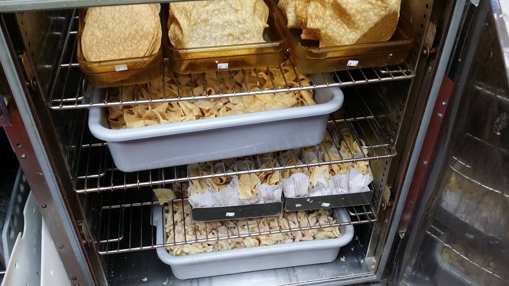 Long John Silvers | restaurant | 6224 Bluffton Rd, Fort Wayne, IN 46809, USA | 2607477053 OR +1 260-747-7053