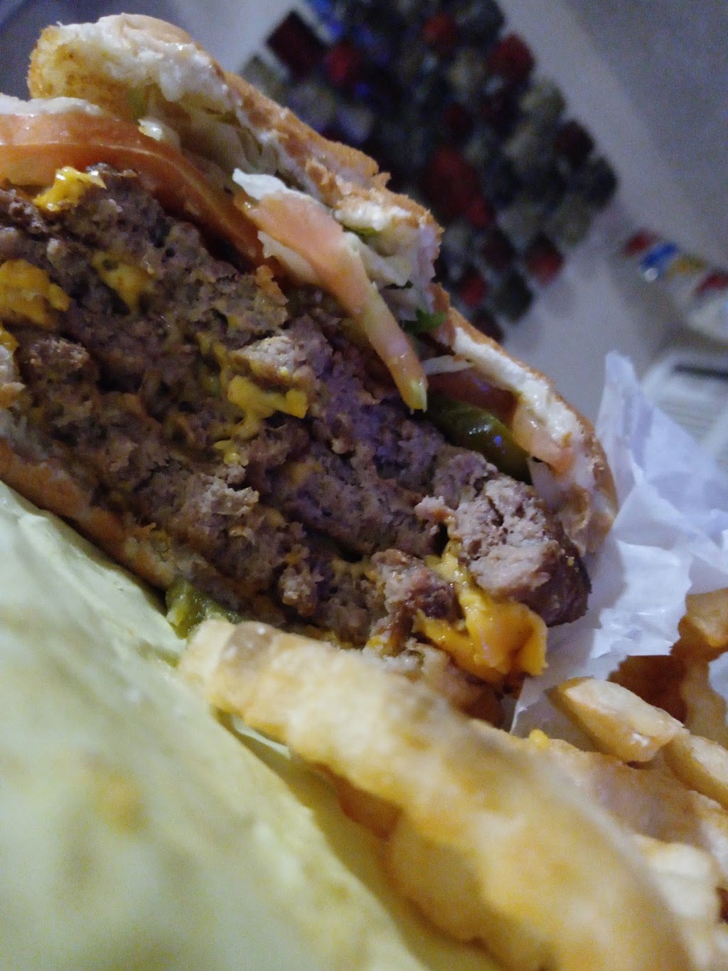 Nearly Famous Burgers and Hot Dogs | restaurant | 1905 E Arkansas Ln, Arlington, TX 76010, USA | 8175836326 OR +1 817-583-6326