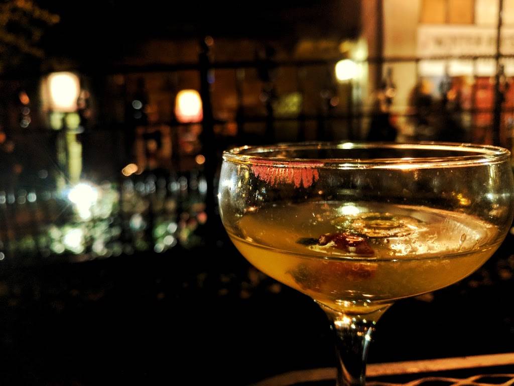 Tannins & Hops | restaurant | 619 A Southwest Water Street, Peoria, IL 61602, USA | 3099662165 OR +1 309-966-2165