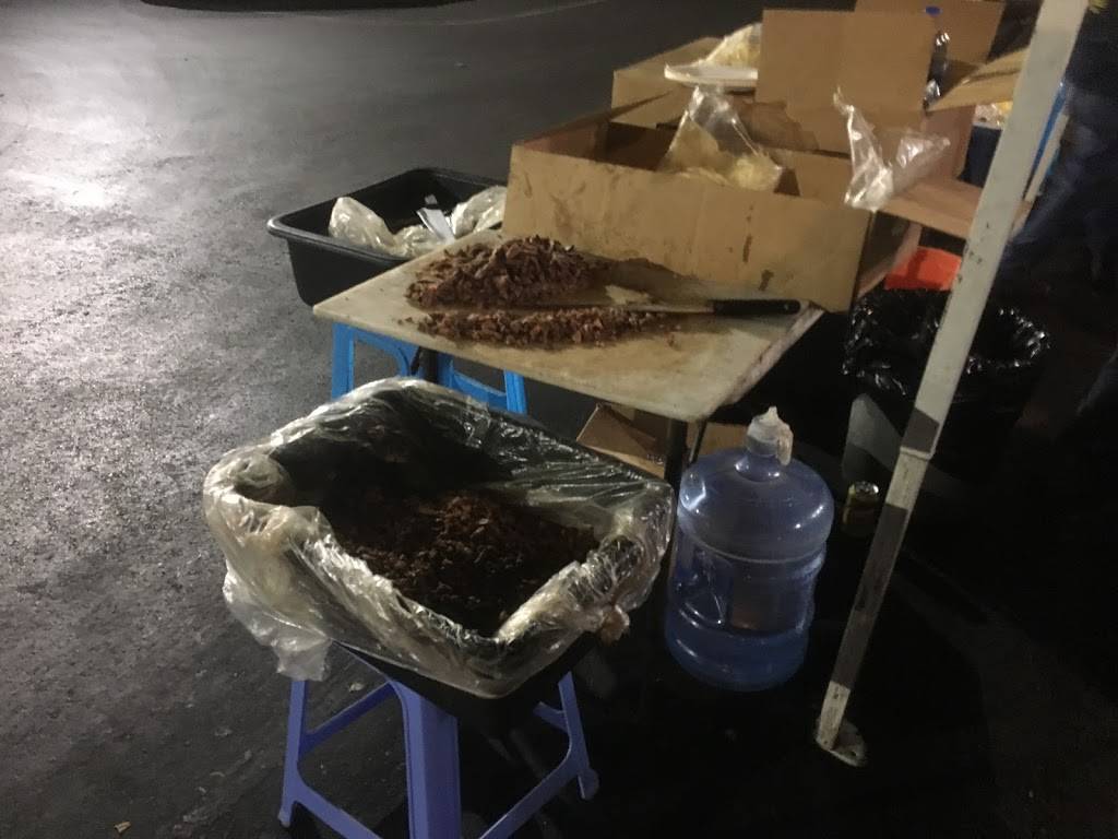 Tacos Naomi | restaurant | Unnamed Road, Northridge, CA 91324, USA | 2135508158 OR +1 213-550-8158