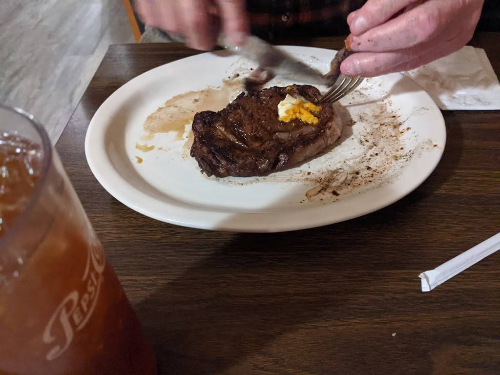 Big Willys Townhouse | restaurant | 1724 Lafayette Ave, Terre Haute, IN 47804, USA | 8128144102 OR +1 812-814-4102