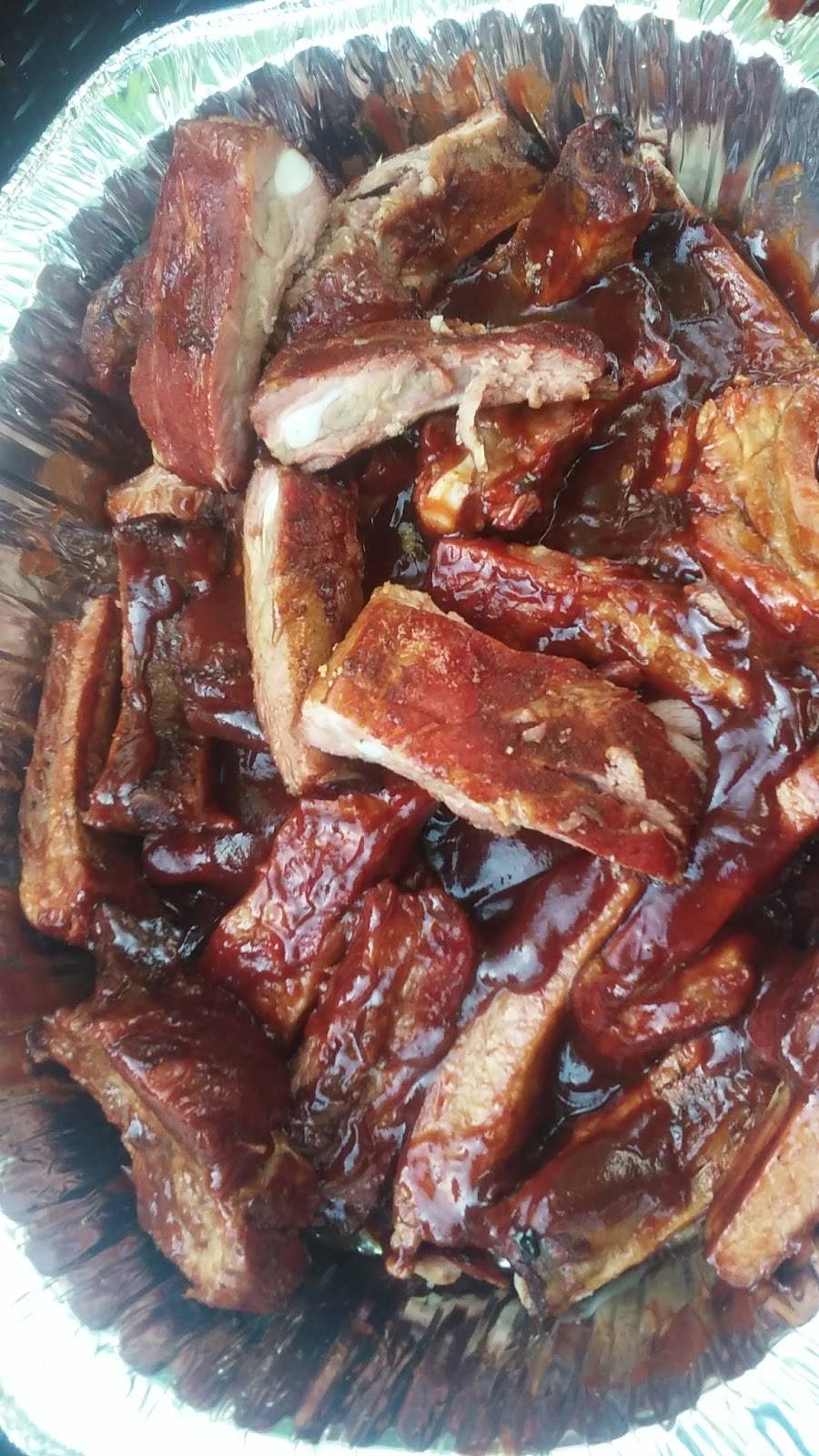 Red Barrel BBQ & Catering | restaurant | 2941 S Wilson Rd, Radcliff, KY 40160, USA | 5023372262 OR +1 502-337-2262